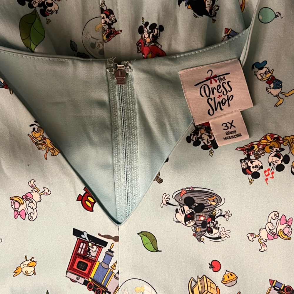 Disney Dress Shop runaway Railway - Picture 3 of 3